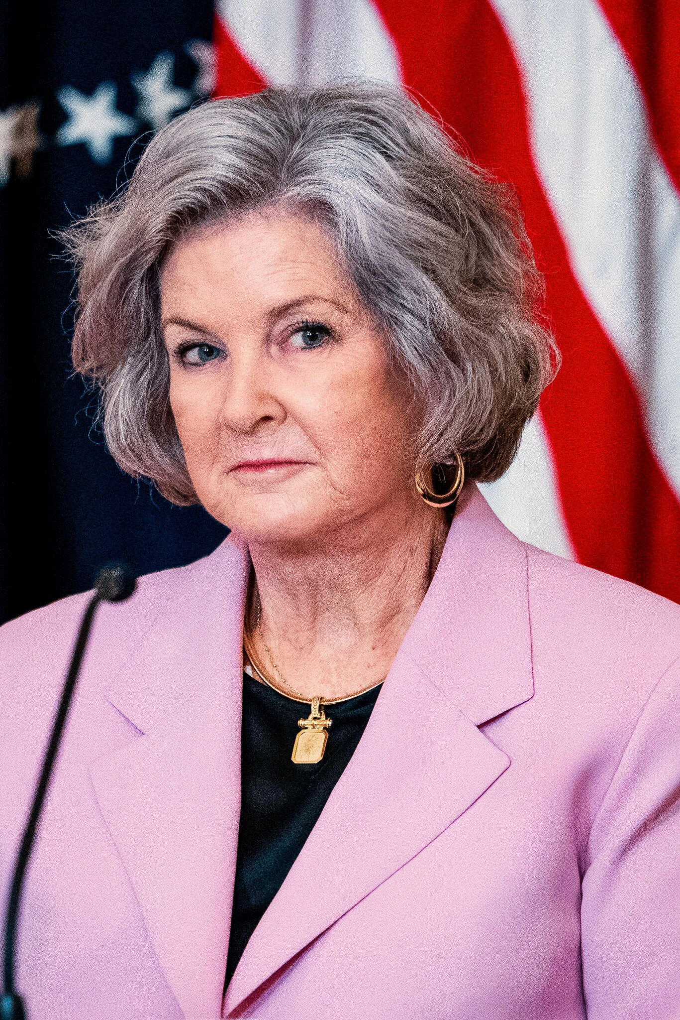 白宫办公厅主任苏西·怀尔斯，上个月在东厅。接近她的人士说，她并不认为在众人面前就军事决定向总统表达担忧是自己的角色。